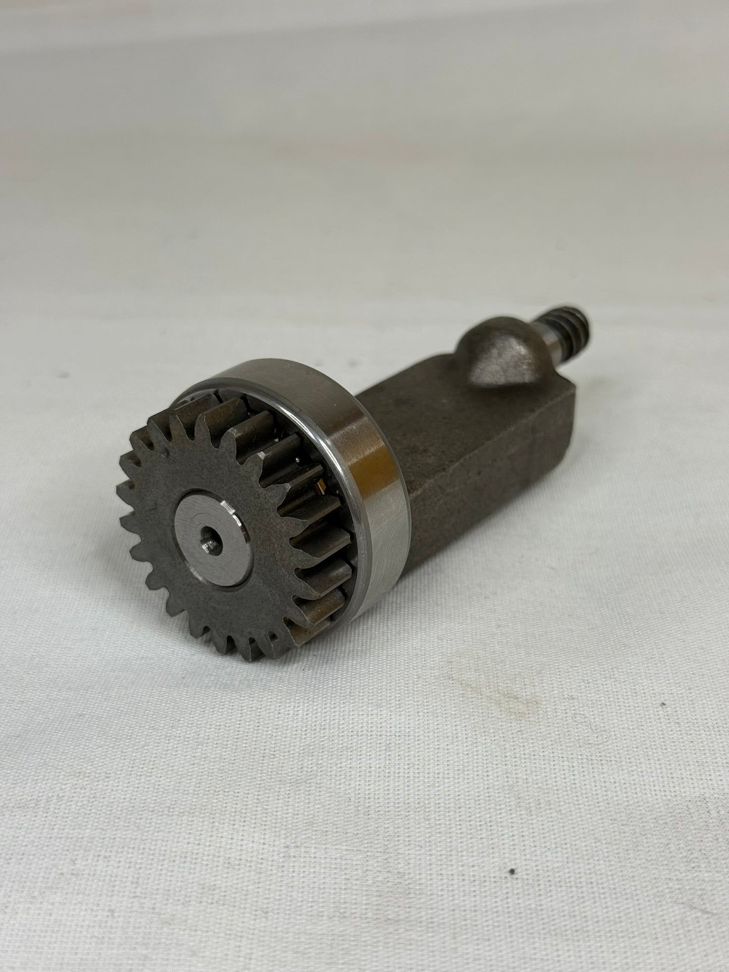 Instandgesetzte Ausgleichswelle im Austausch